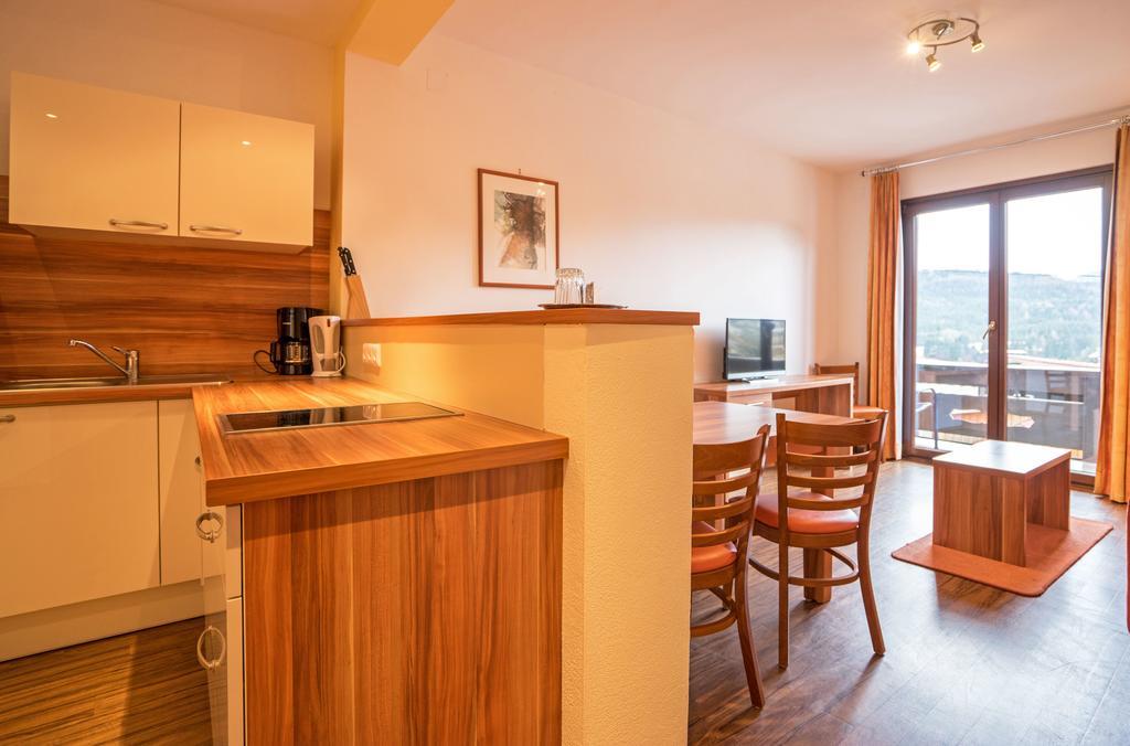 Hotel Haus Stampfer à Weissensee Chambre photo