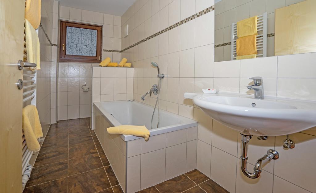 Hotel Haus Stampfer à Weissensee Chambre photo