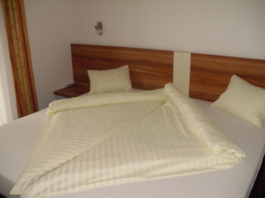 Hotel Haus Stampfer à Weissensee Chambre photo